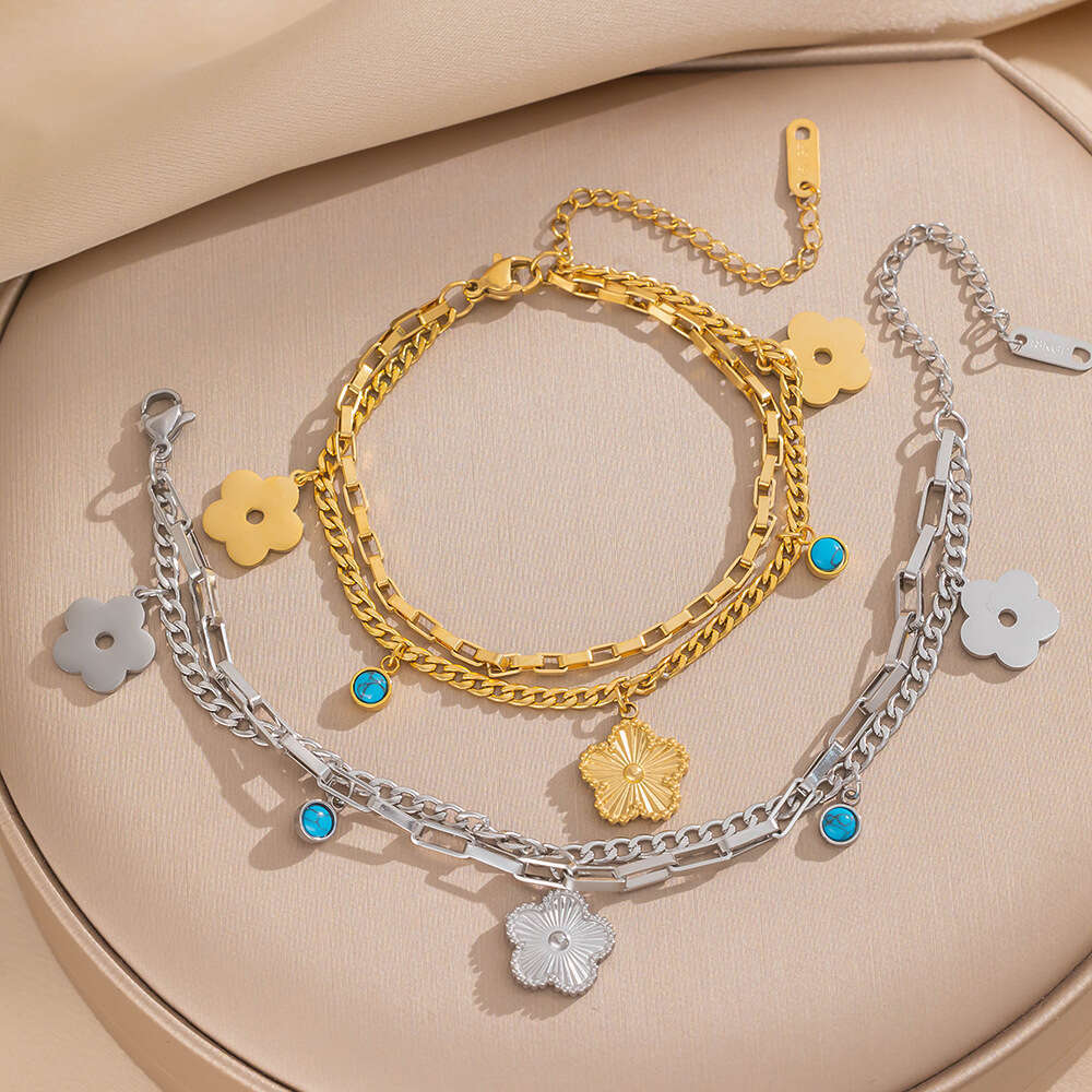 Clover Bracelet For Men and Women Designer jewelry plated with 18k gold radium shooter string double layered five leaf flower titanium steel bracelet 