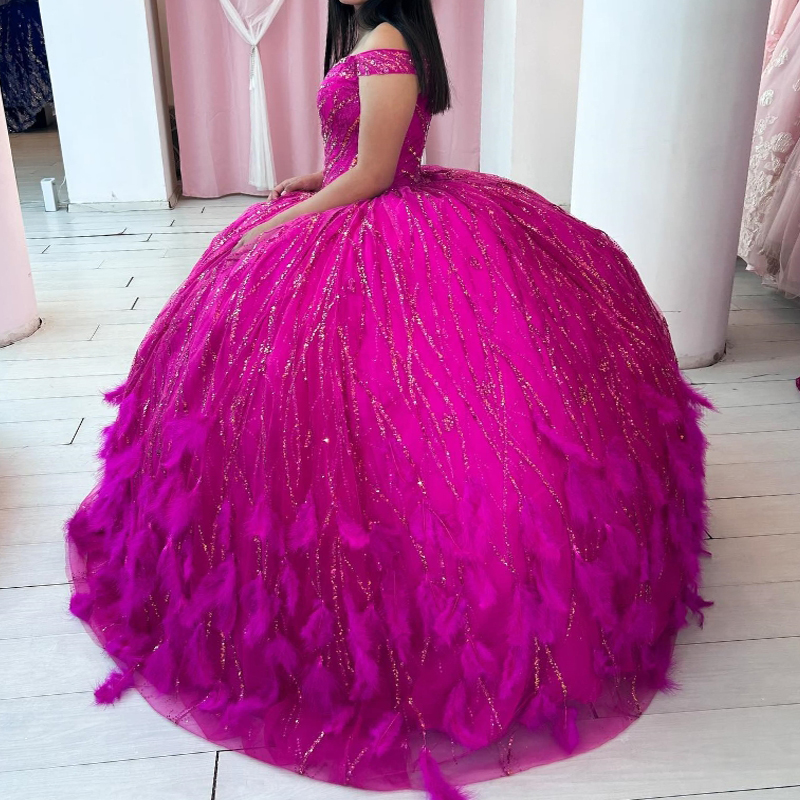 Rose Red Shiny Quinceanera Dresses Ball Gown Off Shoulder Sequin Beading Feather Tull Sweet 16 Dress Vestidos 15 De Anos