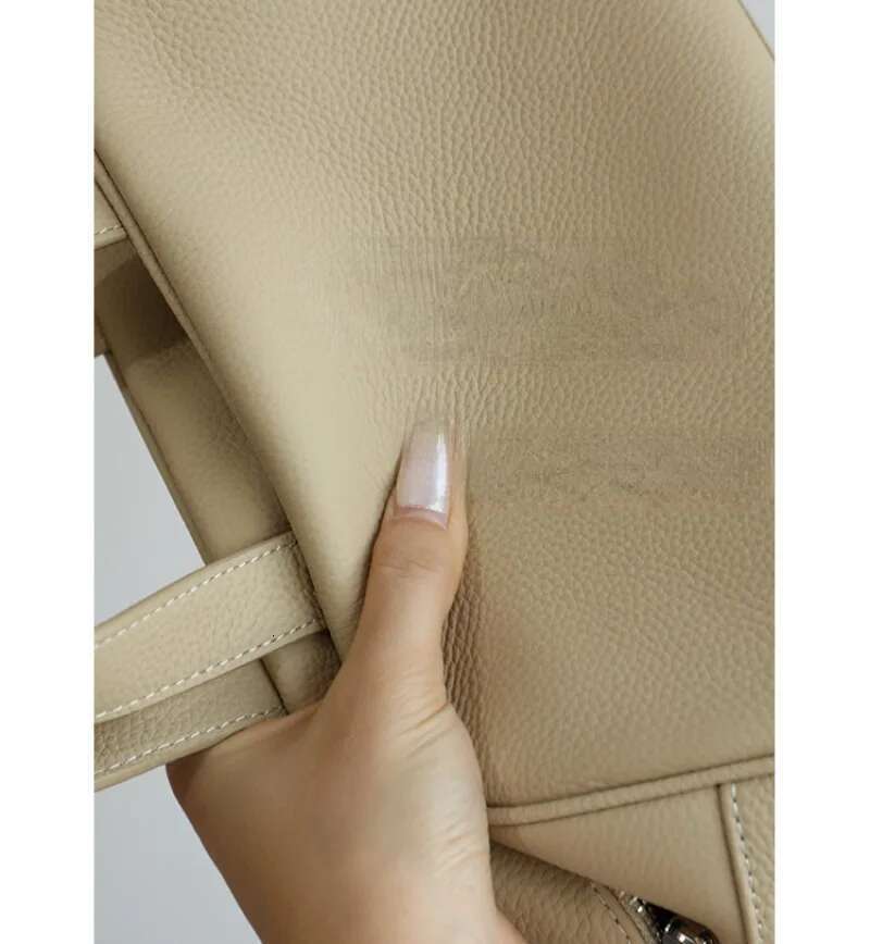2025 New Genuine Leather Hand French Elegant Solid Popular Women Boston Bags Summer Office Lady Cowhide Handbag Bolsas