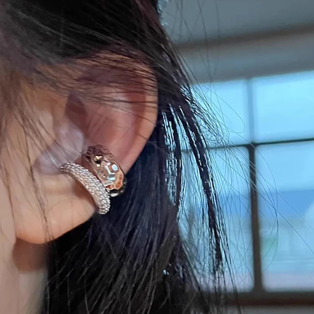 Hoops Ear Cuff Earrings Clip Women Glossy Shiny Rhinestone Cristal Korean Fashion Boho Jewelry Accessories Stainless Steel 250103