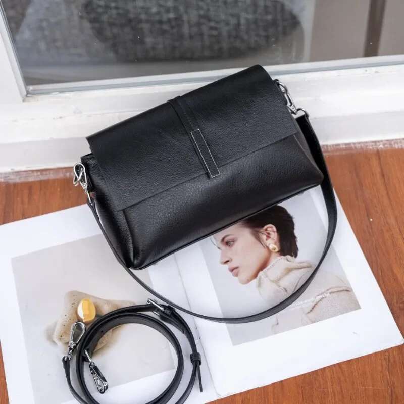 Natural Cow Leather Simple Fashionable Shoulder for Women, Versatile Commuting Small Square Crossbody Bag Underarm Handbag