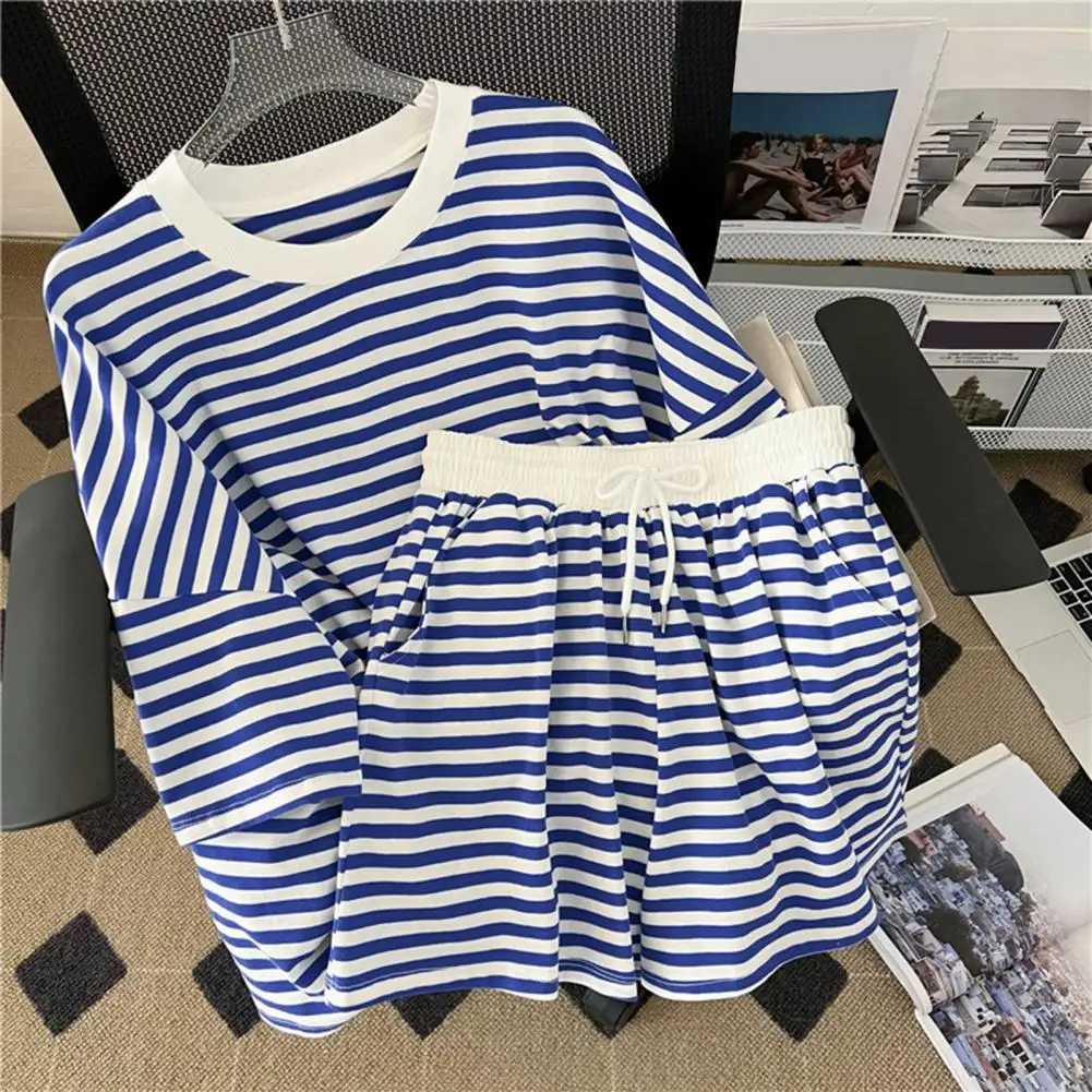 Summer Women T-Shirt Shorts Suit Striped Short Sves Round Neck Loose Elastic Waist Ladies Casual Tee Short Pants SuitXJ250106