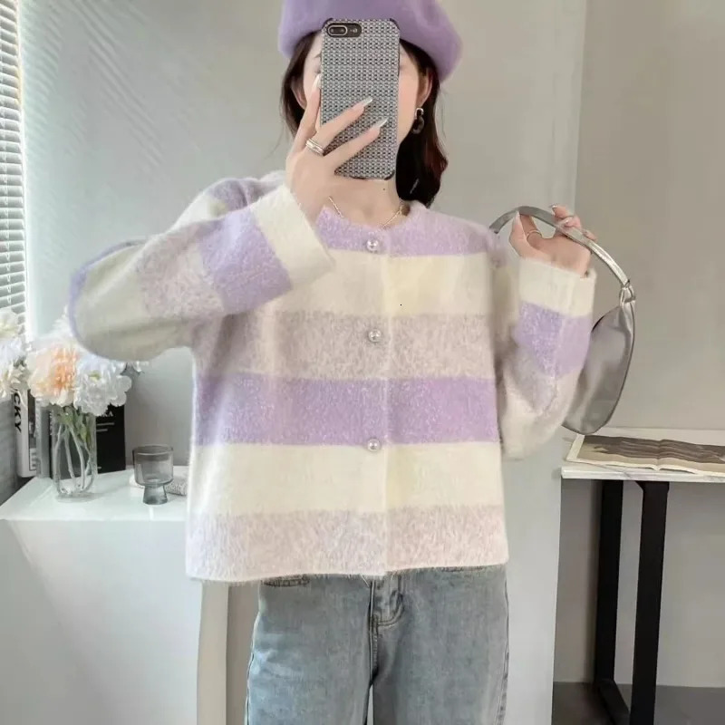 Autumn Winter Fashion Striped Cardigan Oneck Coat Women Simplicity Office Lady Long Sleeve Tops Trend Allmatch Casual Jackets 250103