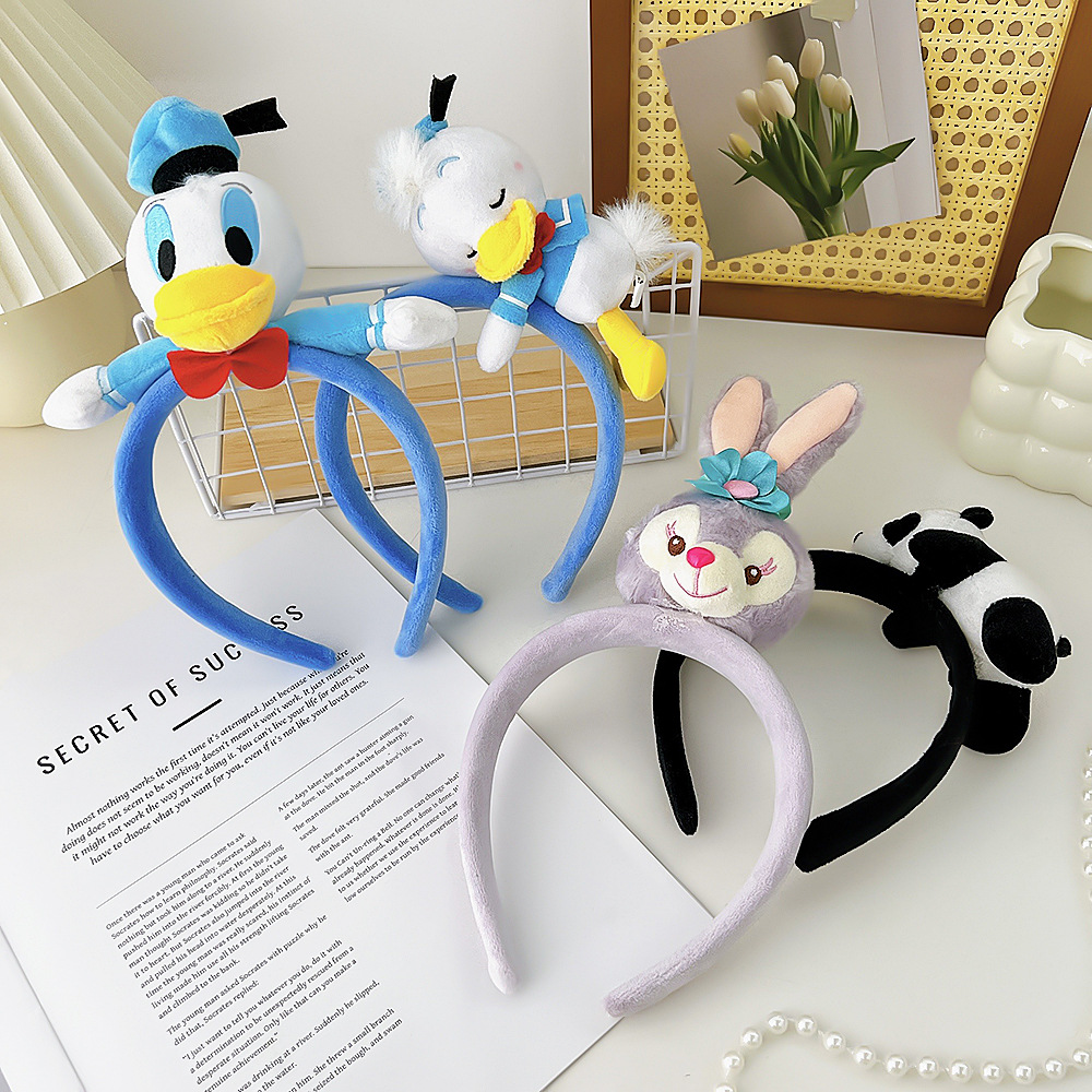 Adorable Adult Duck-Shaped Headband with Washing Feature Perfect for Autumn and Winter