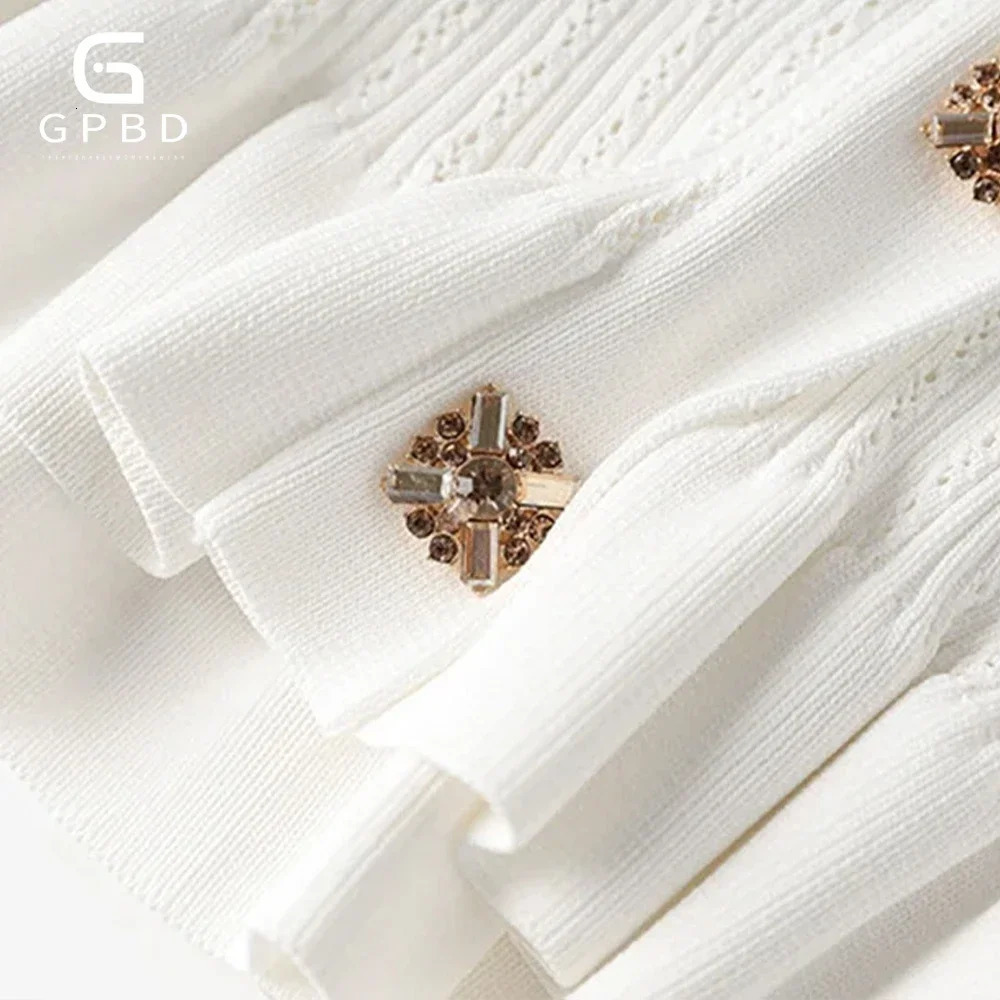 GPBD Autumn WomenS Clothing White And Black Elastic Pleated Knitted Top Mermaid Long Skirt Sexy 2-Piece Set 250106