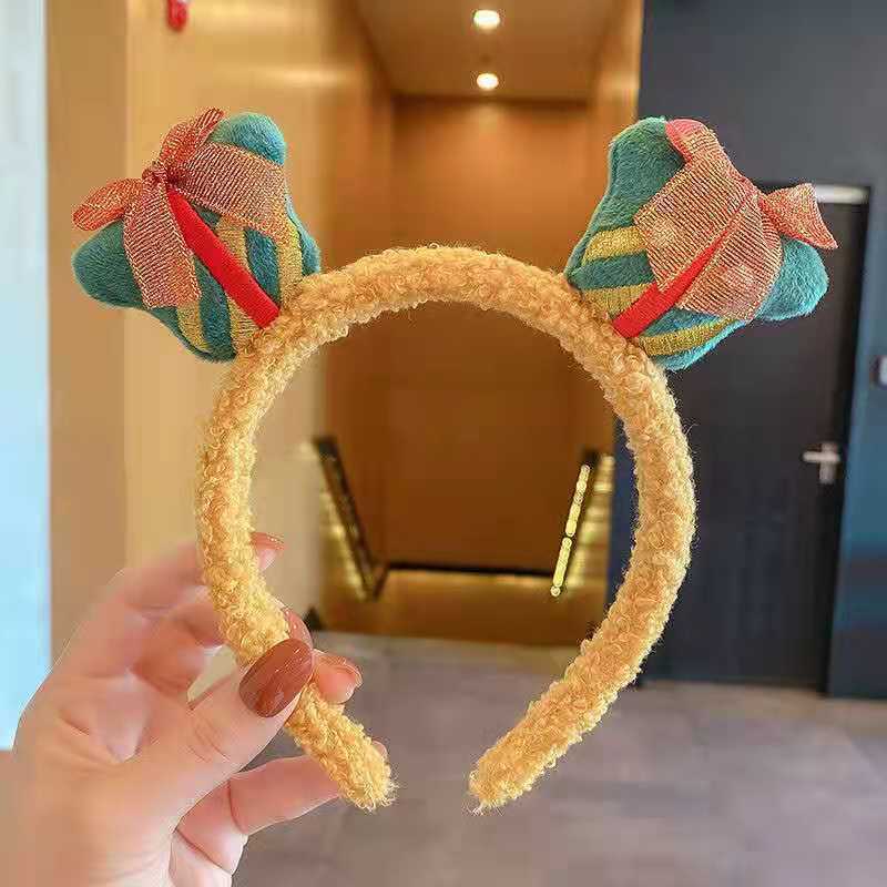 Ladies and girls with high heads and wide edges pressed hairpins sweet and fresh headbands cute cartoon decorations hair accessories