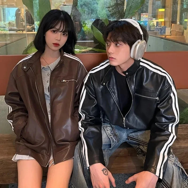 Retro Leather Jacket Men Women American Patchwork Strip Racing Outerwear Loose Hip Hop Zippers Brown PU Coat Streetwear Spring 250107