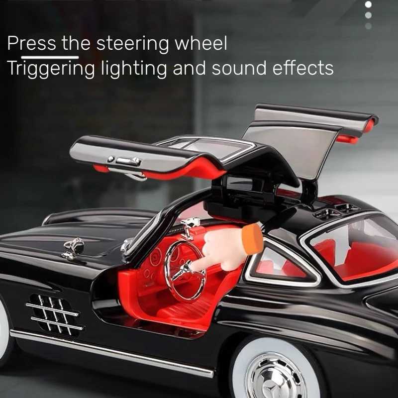1 24 scale car model Mercedes Benz 300SL alloy car model classic retro die-casting metal sound lamp series childrens toy gift W250106
