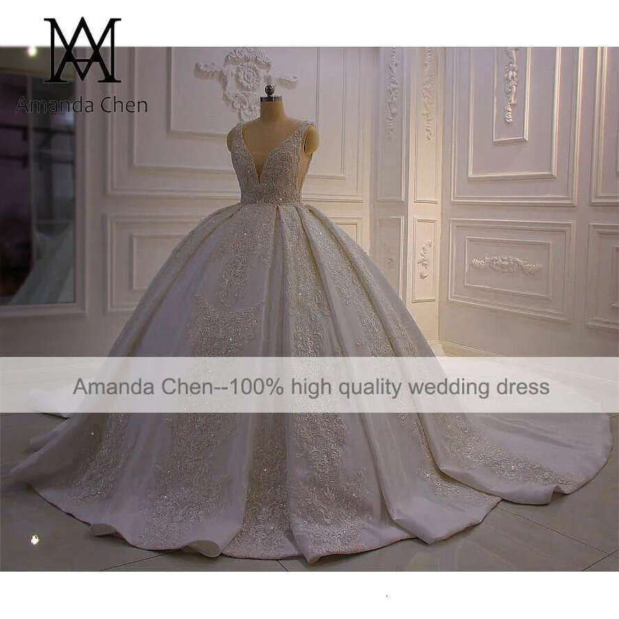 Robe Longue Cap Sleeve Low Cut V-Neck Lace Applique Backless Wedding Dress