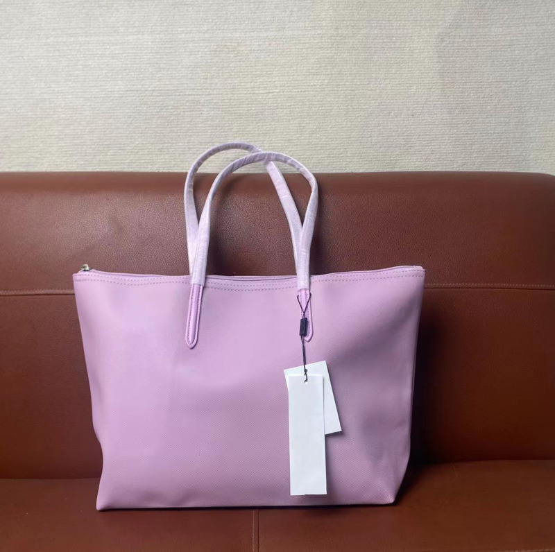 Luxury Womens Tote Bag New Light Luxurious Underarm Bag Fashion Large Capacity Shoudler Bags Commuting Women Handbag