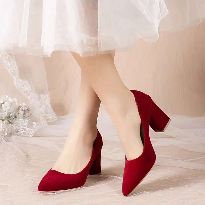 French Shoes for Women 2024 Spring/Summer/Autumn Pointed Thick Heels Not Tiring Feet Bride Shoes 250103