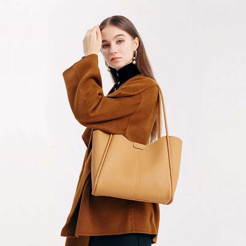 Alirattan Women New Genuine Leather Shoulder Bags 2025 Designer Fashion Lady Casual High Quality Cowhide Shopping Tote Bag