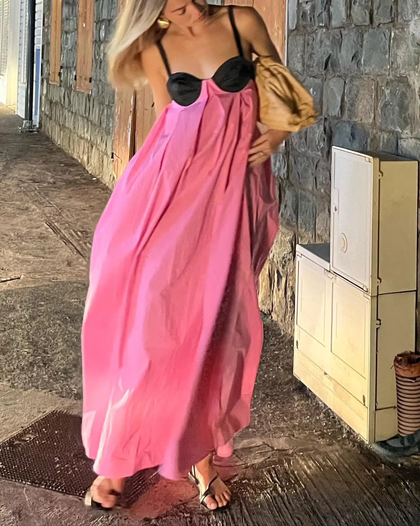 Summer Fashion Womens No Back Lace spaghetti Strap Maxi Dress Elegant Shoulder Loose Womens Holiday Beach Viscidos 250106