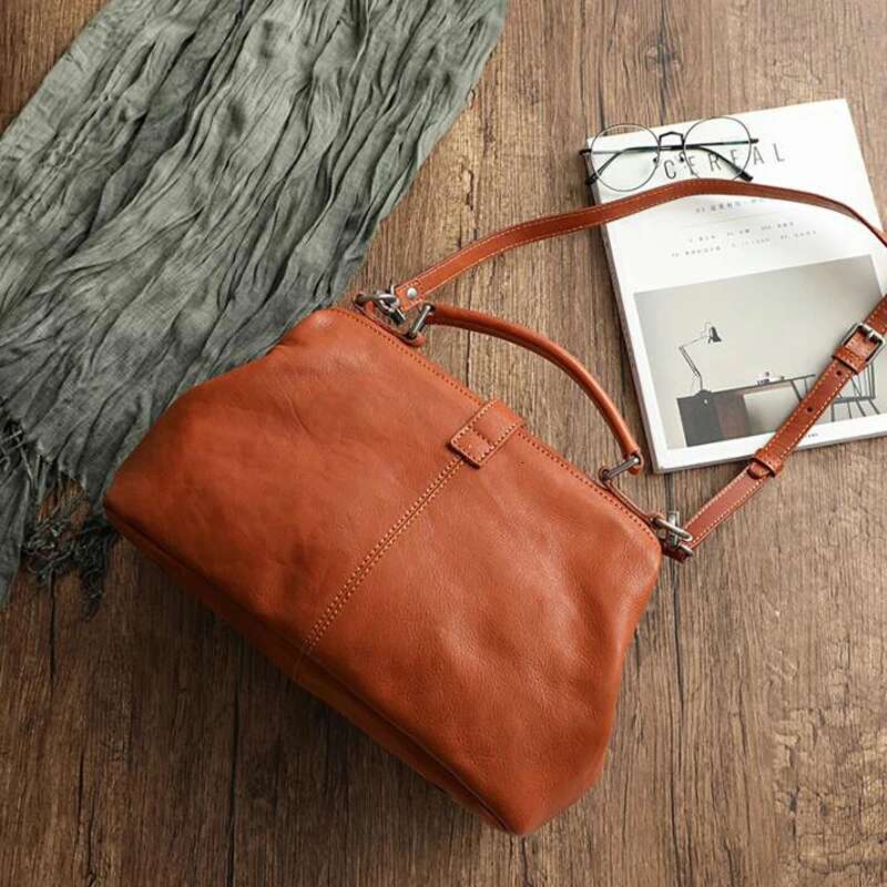 Original Genuine Leather Doctor Handbag 100% Cowhide Women Big Shoulder High Quality Vintage Manual Paint Crossbody Bags