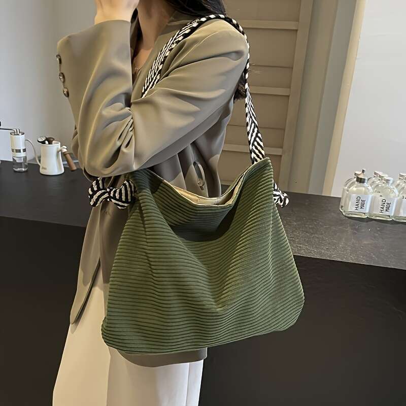 A Versatile Stylish Corduroy Tote Women, Suitable for Casual Outings, Commuting, Shopping. This High-Quality Bag Can Be Used in Various Scenarios, Inc