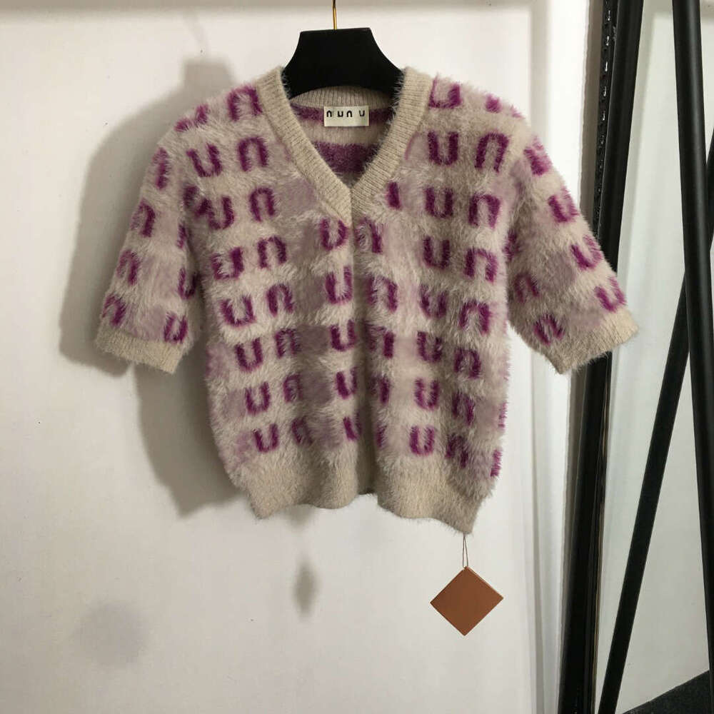 sweater women designer women brand spring pullover fashion letter logo ladies new style short sleeve V-neck t-shirt girl high quality knit shirt Jan 06