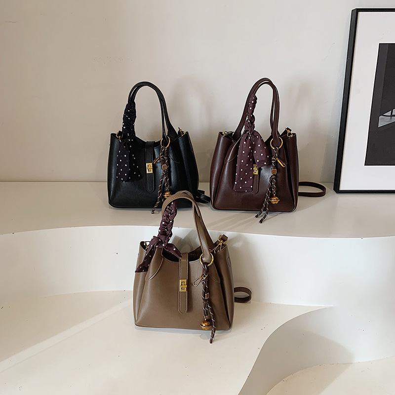 2025 New Free Shipping Designer Single Shoulder Vintage Crossbody Fashion Tote Bag For Woman Brown New Free Delivery Designer Bag