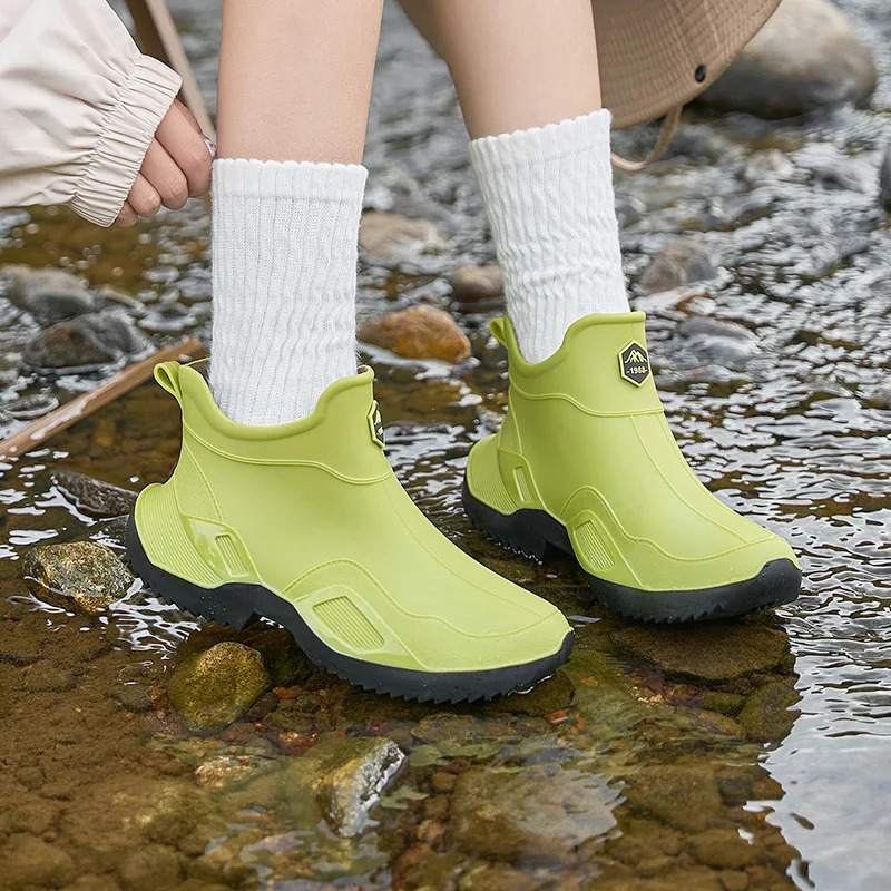 Adult Short Tube Fashion Rain Boots Men and Women Cotton Warm Anti-slip Rain Boots Outdoor Travel Comfortable Anti-fatigue Boots 250106
