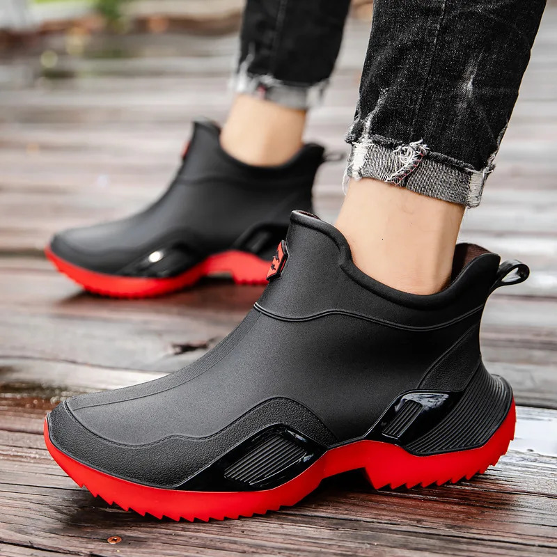 Adult Short Tube Fashion Rain Boots Men and Women Cotton Warm Anti-slip Rain Boots Outdoor Travel Comfortable Anti-fatigue Boots 250106
