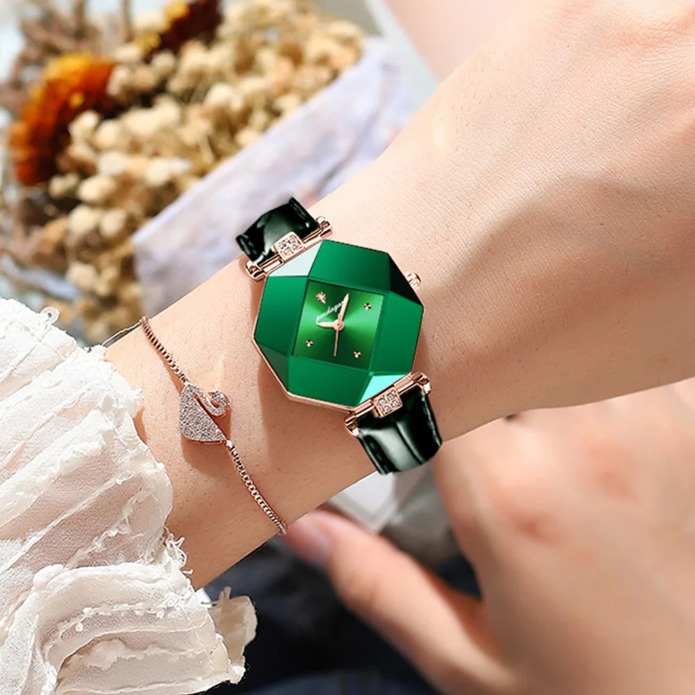 POEDAGAR High Quality Womens Watch Diamond Quartz Waterproof Ladies Green Leather Watches Fashion Exquisite Drop 241228