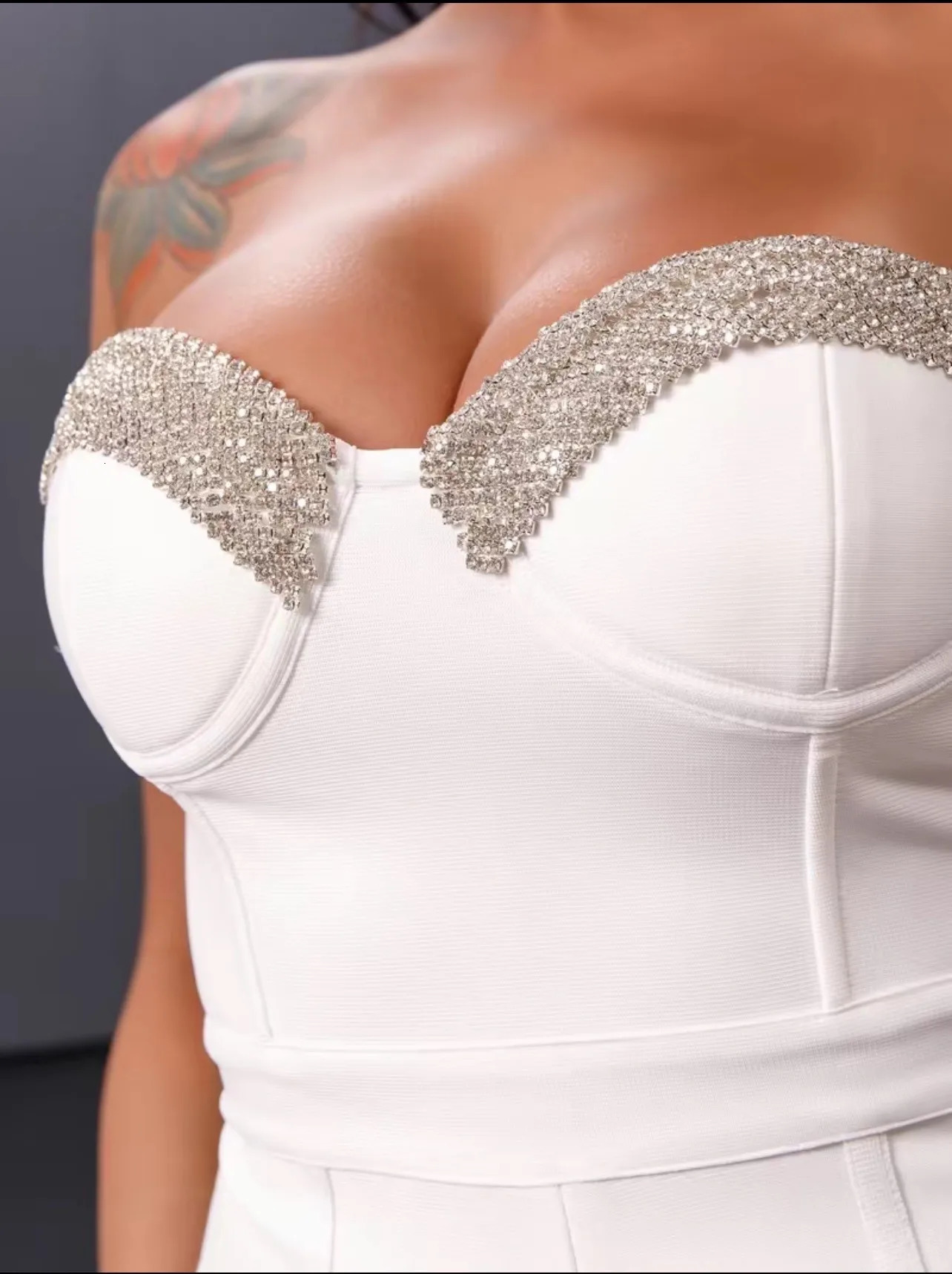 HighEnd Flared Bandage Strapless Rhinestone Jumpsuit Fashion Party Outfit dress 250103