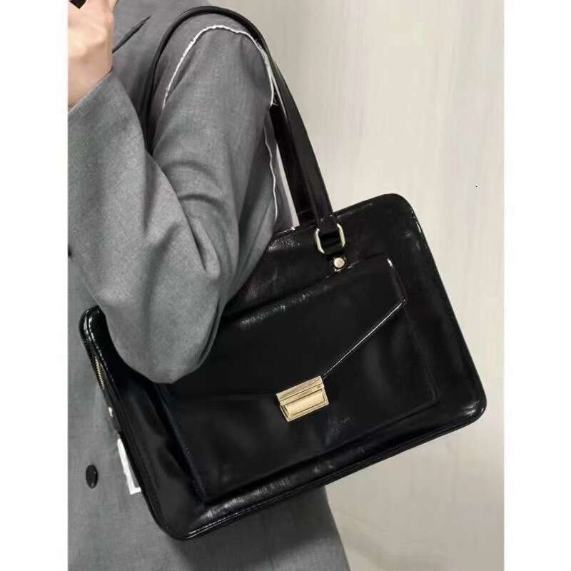 Campus Academy Literature Art Postman Leisure and Minimalist Business Travel Portable Briefcase Versatile Commuting JK Bag