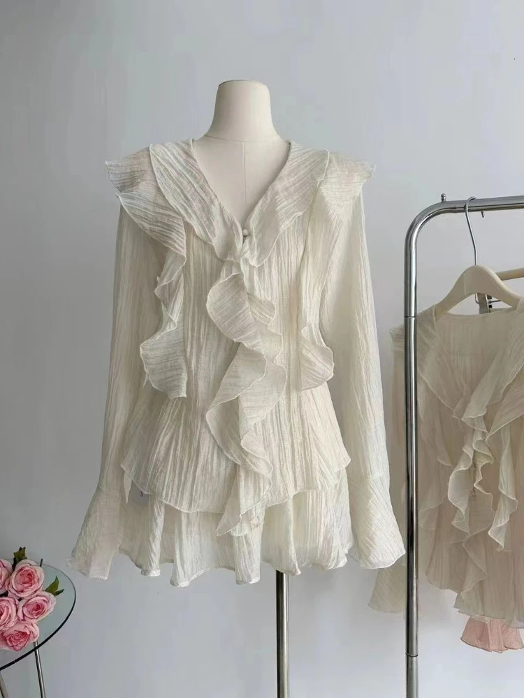 Fashion Sweet Slim V-neck 2-piece set for women elegant long sleeved pleated top for women with elastic waist and A-line dress 250106