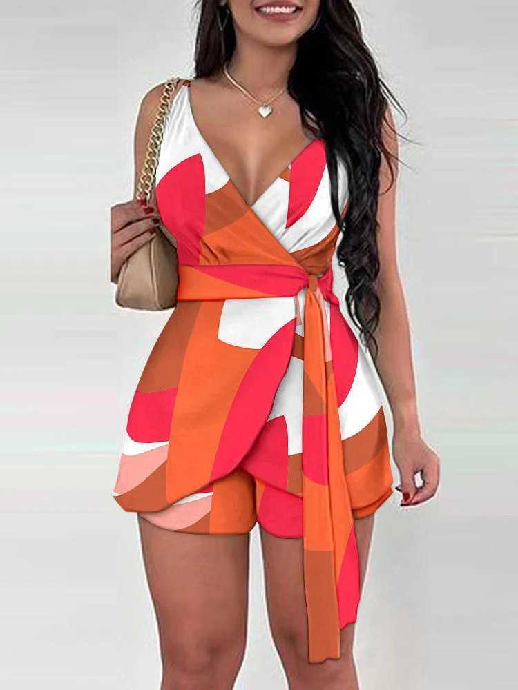 2024 Spring Summer Fashion Floral Slim Casual Two Piece Sets Ele Women Sexy V-neck Sveless Wrap Lace Up Top Shorts SetXJ250106