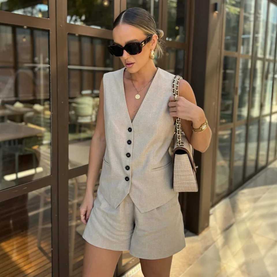 PB ZA 2024 Spring New Womens Fashion Style Versatile Linen Blended Vest High Waist Casual Shorts SetXJ250106