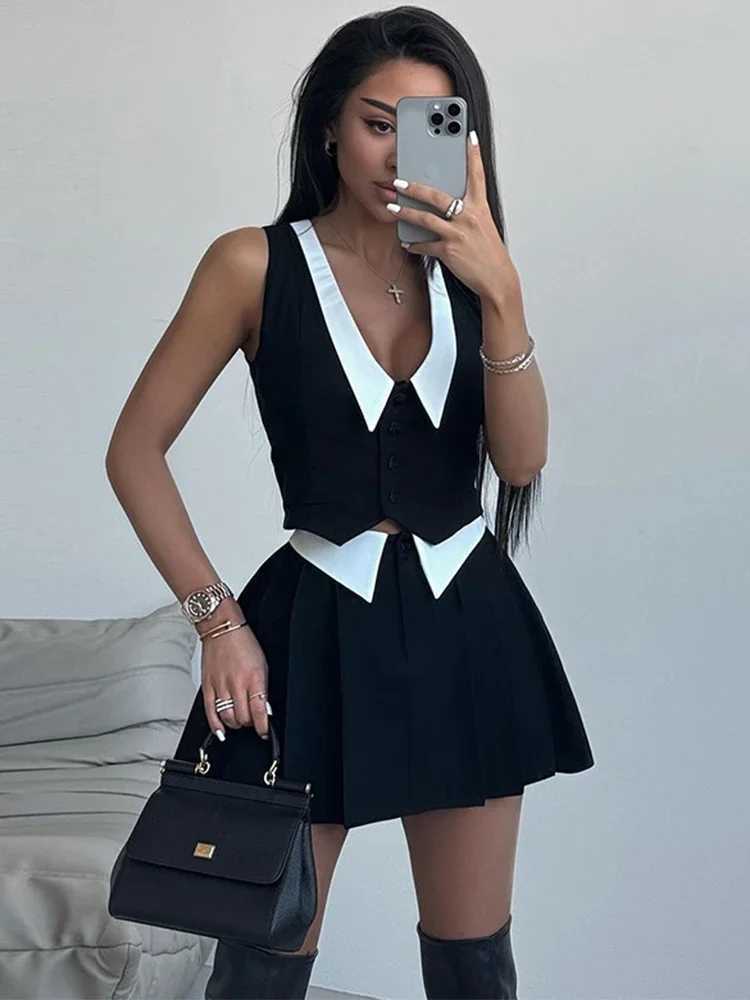 Trendix Pleated Skirt 2 Piece Sets Womens Outfits Simple V Neck Tank Tops High Waist Black White Contrast Skirts Comter SuitsXJ250106