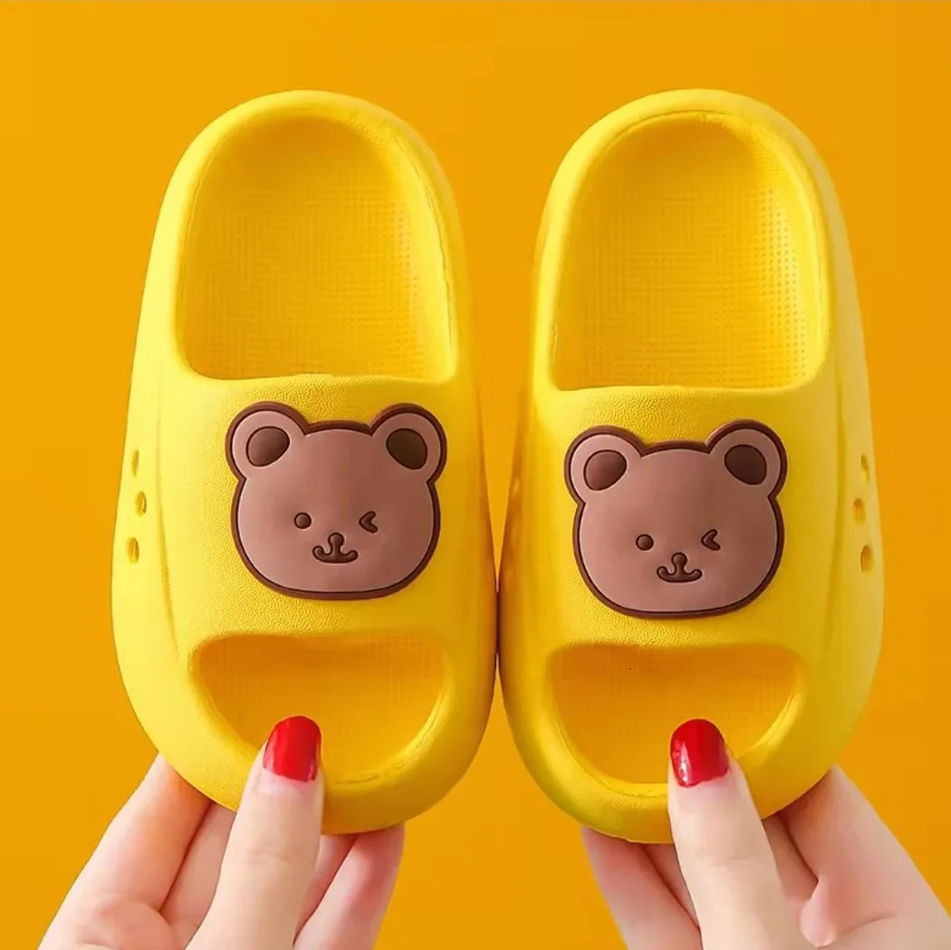 Children Slippers Cartoon Bear Home Shoes For Boy Girls Summer Flat Heel Soft Eva House Slippers Beach Child Kids Baby Slides 250106