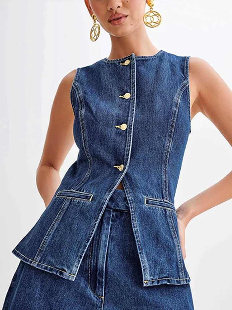 Denim 2 Pieces Sets Women Fashion Slim O-neck Sveless Single Breasted Vest Wide Leg Shorts 2024 Summer Y2K Lady OutfitXJ250106