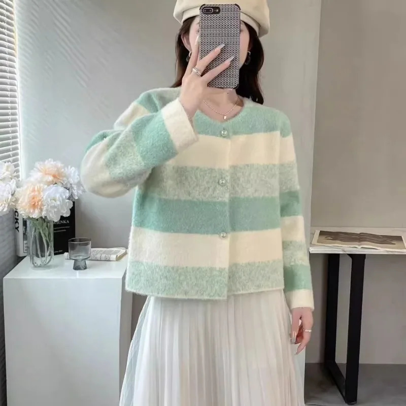 Autumn Winter Fashion Striped Cardigan Oneck Coat Women Simplicity Office Lady Long Sleeve Tops Trend Allmatch Casual Jackets 250103