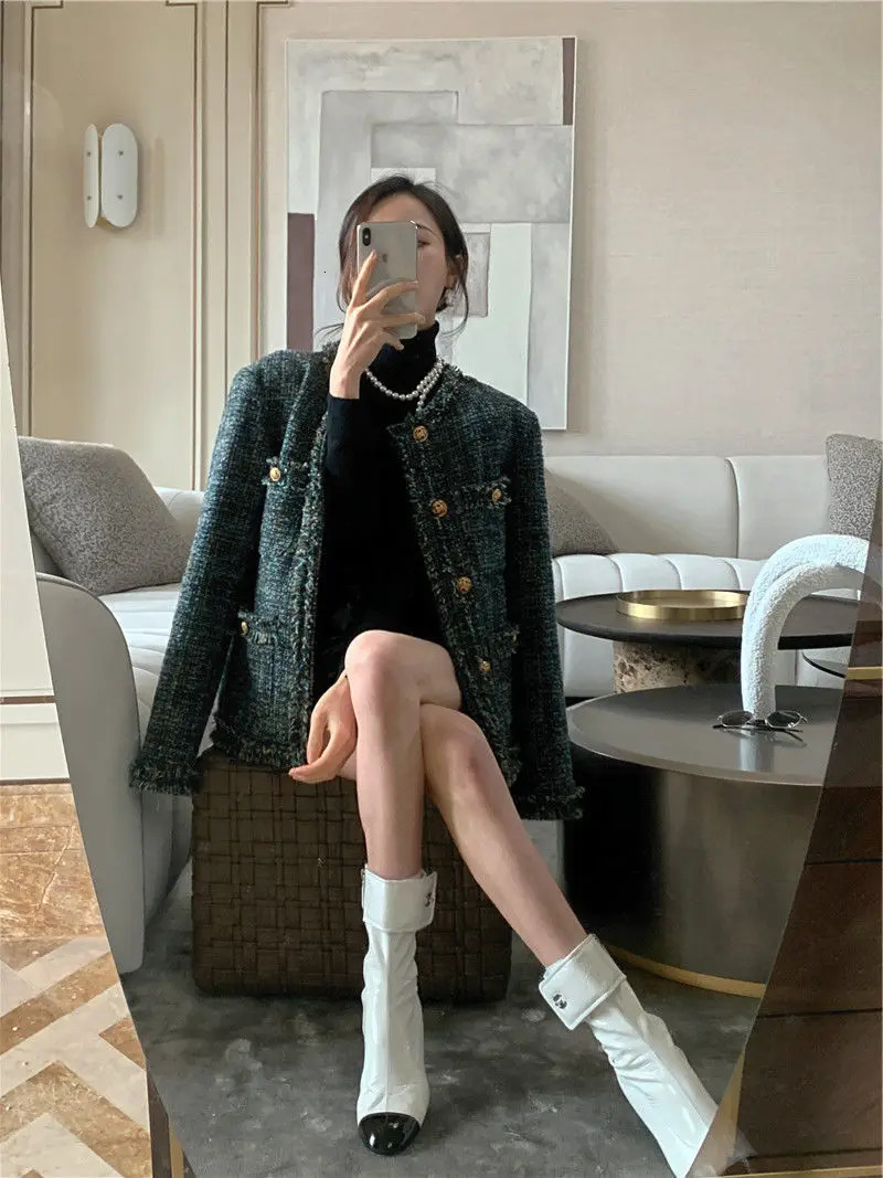 New Autumn Winter Loose Retro Tweed Jackets Women Elegant Green Plaid Blazers Female Korean Fashion O-Neck Outcoat Z13