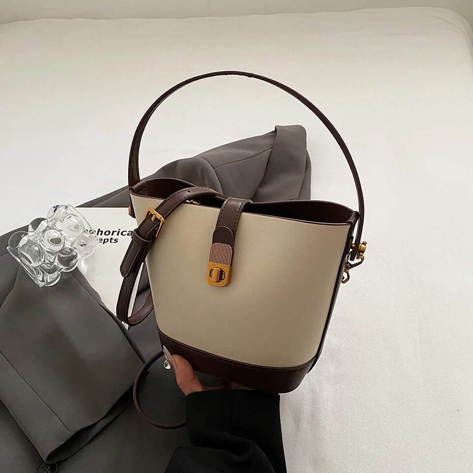 1 New Casual Outing Retro Niche Design Sense Color Bucket Hand Bill Shoulder Crossbody Bag