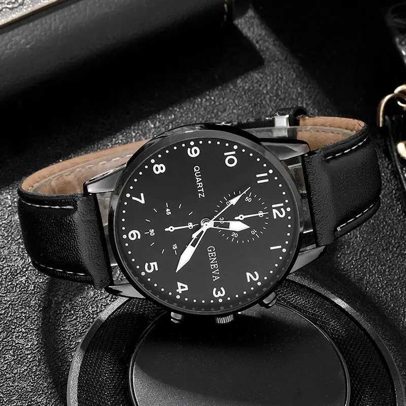 4PCS Set Fashion Mens Sports Watches Man Business Quartz Wristwatch Luxury Vintage Leather Belt Bracelet Men Casual Clock WatchX250107