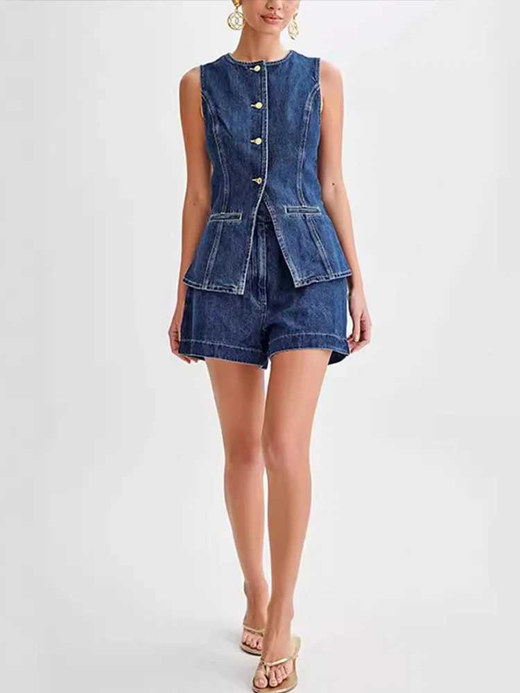 Denim 2 Pieces Sets Women Fashion Slim O-neck Sveless Single Breasted Vest Wide Leg Shorts 2024 Summer Y2K Lady OutfitXJ250106
