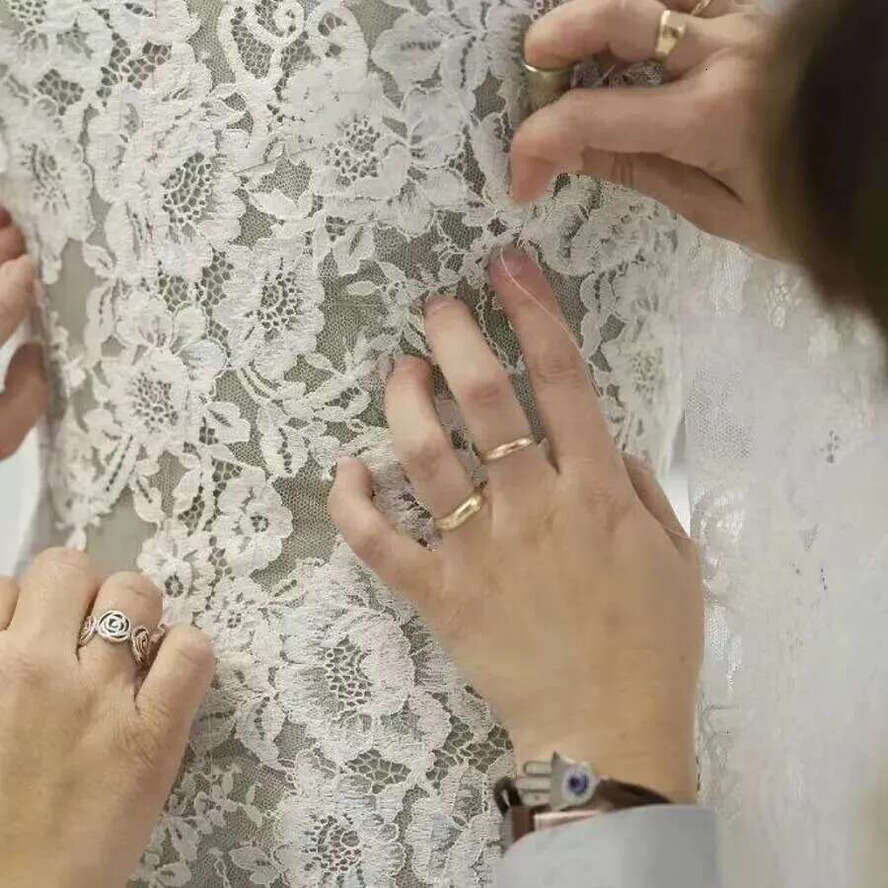 Middle East Long Sleeves Wedding Mermaid Dresses Detachable Train Longsleeve 3D-Ral Appliques Beaded Engagement Lace