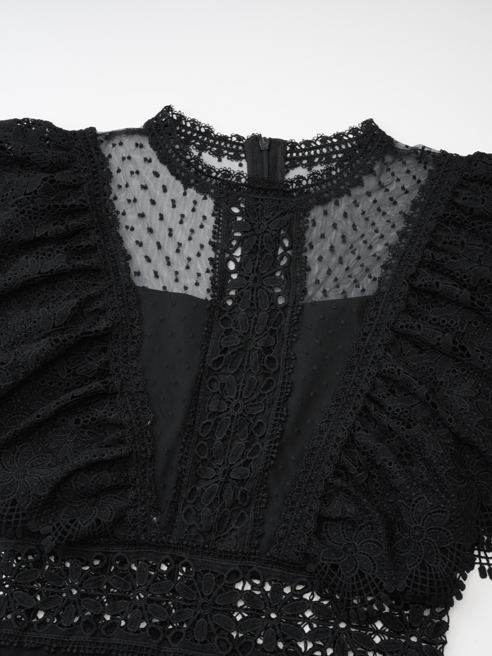 D17140 Commuter temperament round neck flying sleeves long dress waist slimming polka dot skirt