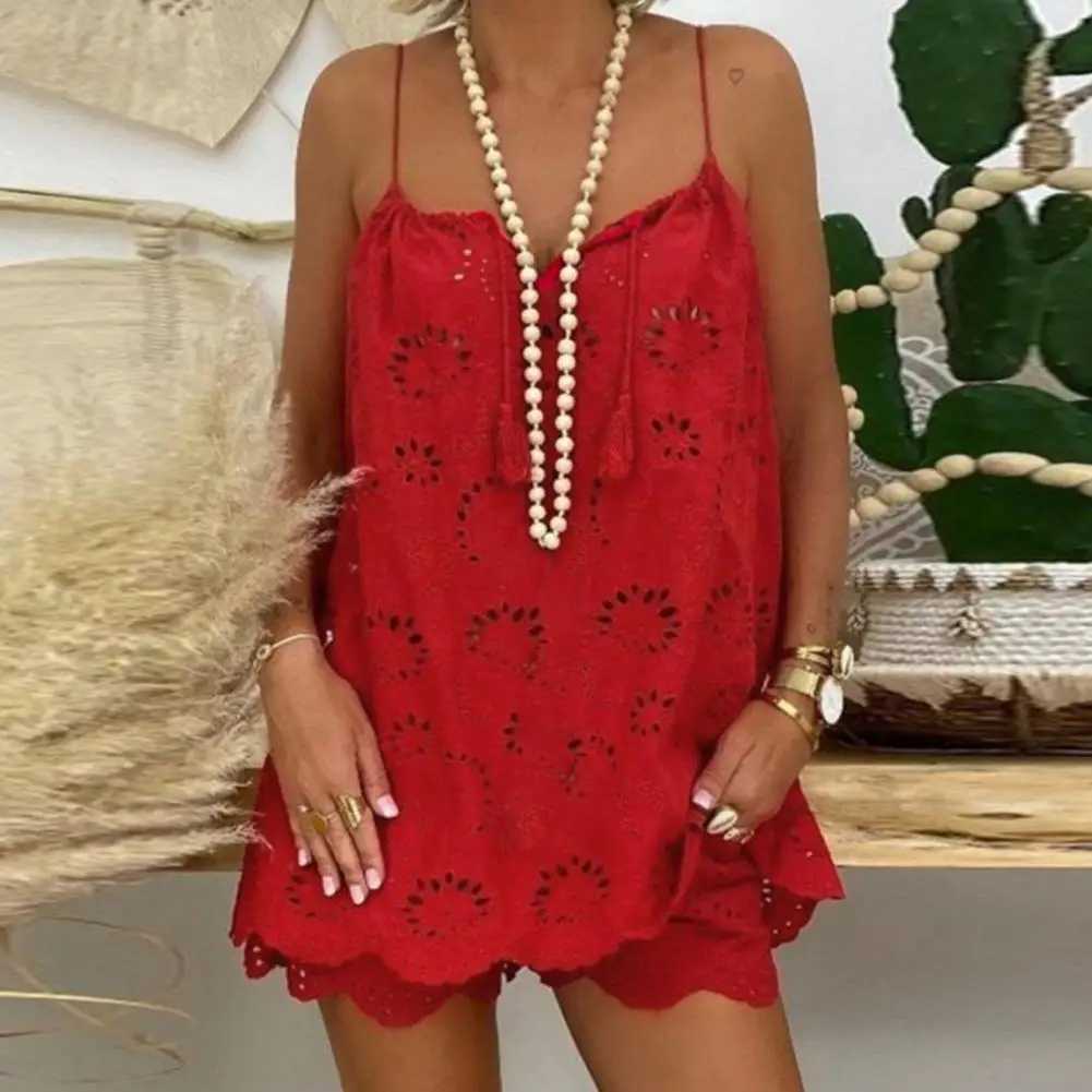 New Two Piece Sets Women Outifits Casual V-Neck Sveless Embroidery Top Shorts Set 2022 Fashion Women SuitXJ250106