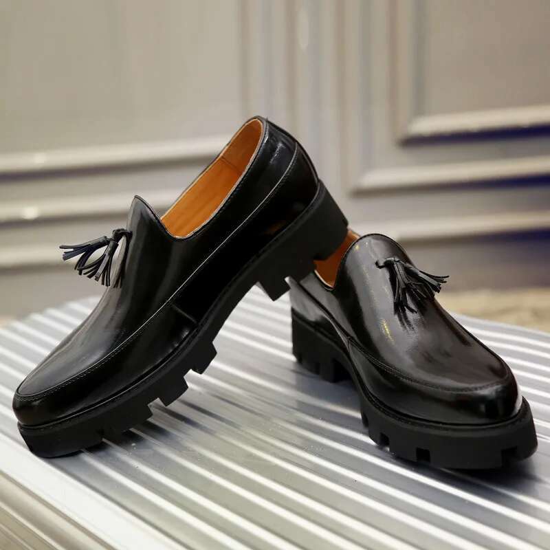 Brand New Designer High Quality Casual Pointed Toe Men Dress Thick Soled Shoes Antiskid Shoe