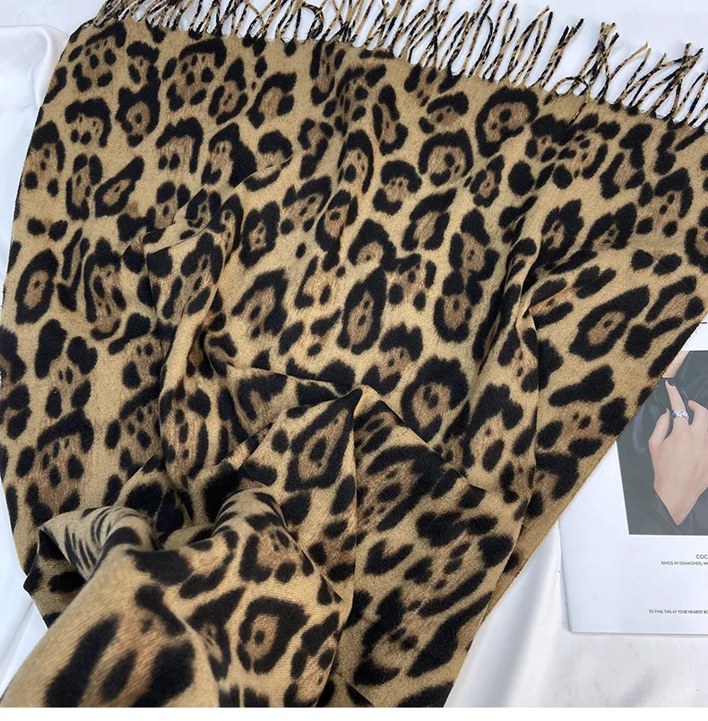 Women Winter Fashion Scarf Leopard Pattern Wraps 70*200cm Shawl 250106