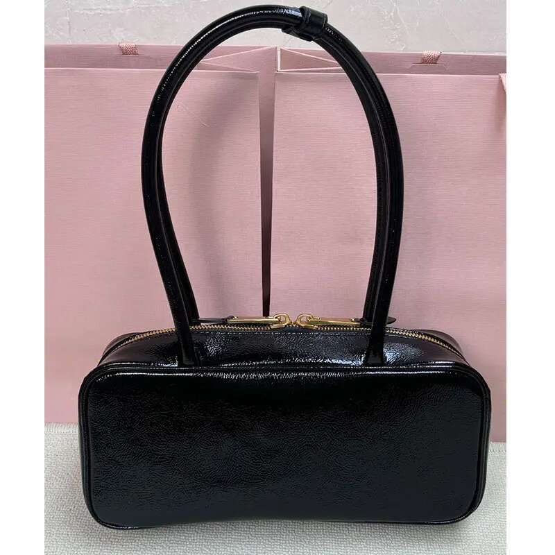 2025 Bowg Bag Wrinkled Oil Wax Leather High Quality Casual Shoulder Handheld Handbag Coffee Chocolate Tote Ladies