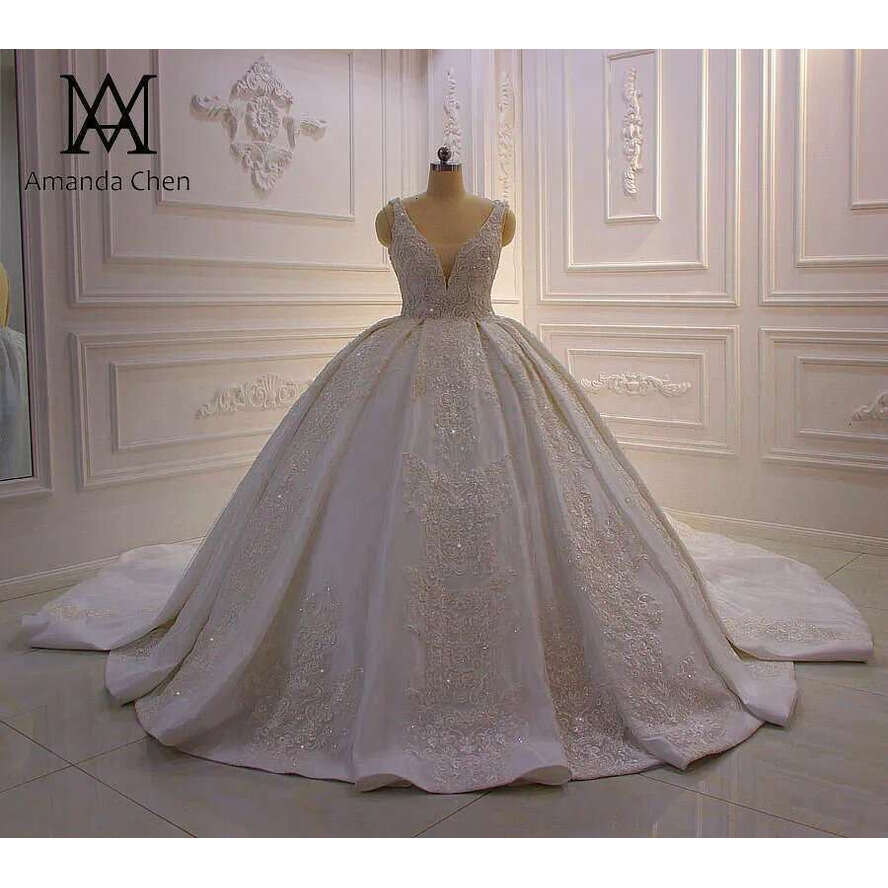 Robe Longue Cap Sleeve Low Cut V-Neck Lace Applique Backless Wedding Dress