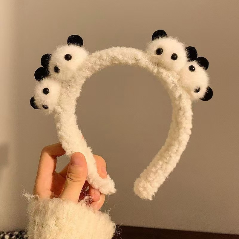 Ladies and girls with high heads and wide edges pressed hairpins sweet and fresh headbands cute cartoon decorations hair accessories