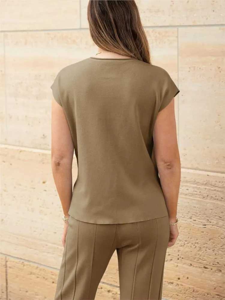 2 Piece Sets Women Outfit Sveless Casual T Shrit Top Knitted Vest Wide-leg Pants Ice Summer New Solid Color Casual OutfitXJ250106