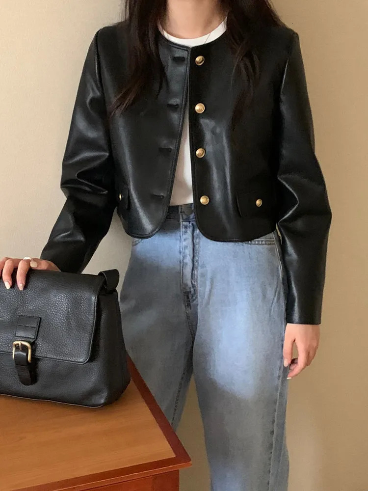Korean style Black Jackets Women Fashion Vintage Single Breasted Leather Jacket Women Streetwear O Neck Short Jackets 250102
