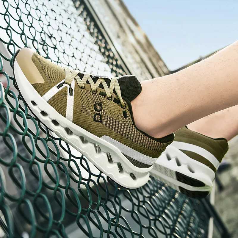 Mens sneakers Luxury Casual sneakers Mesh running shoes Summer lightweight fashion mens basketball shoes Walking shoes Z250411