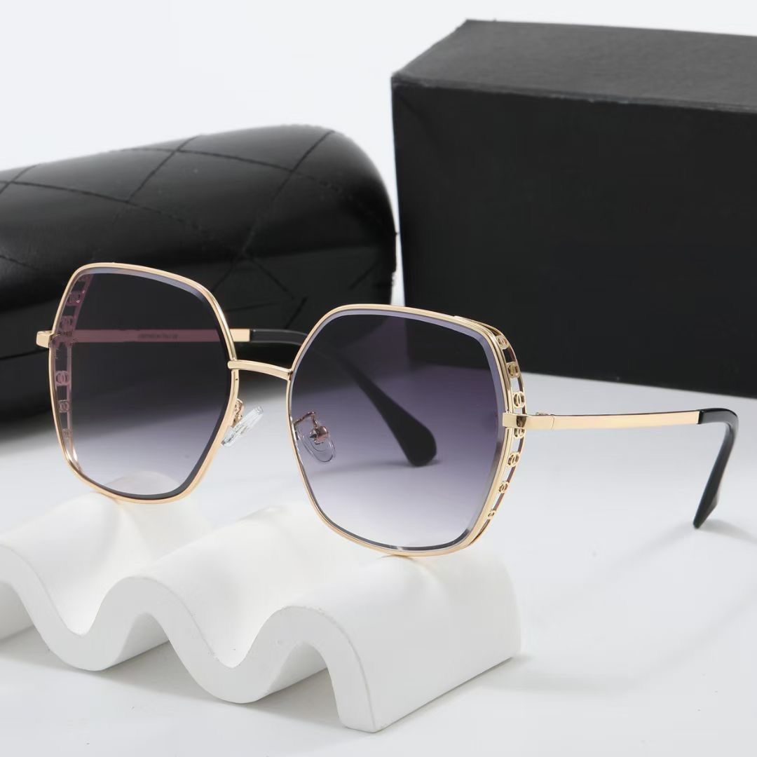 Top Sunglasses designer womens Mens Wearing fashion hot selg senior Eyewear For Women eyeglasses frame Vintage Metal Sun Glasses With box