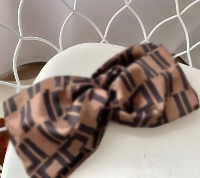 Designer 100% Silk Cross Headbands 2025 Hot Women Girl Elastic Letter Brown Satin Hair bands Retro Turban Headwraps Gifts headbands